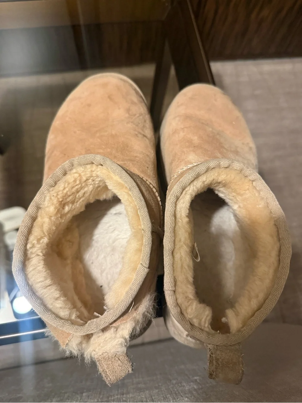 UGG Tan Suede Shearling-Lined Ankle Boots Women’s Size 8 Damaged